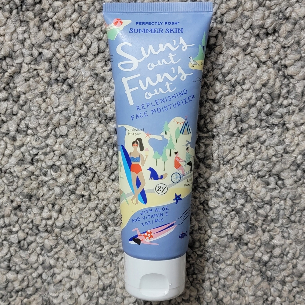Perfectly Posh Sun's Out Funs Out Face Moisturizer